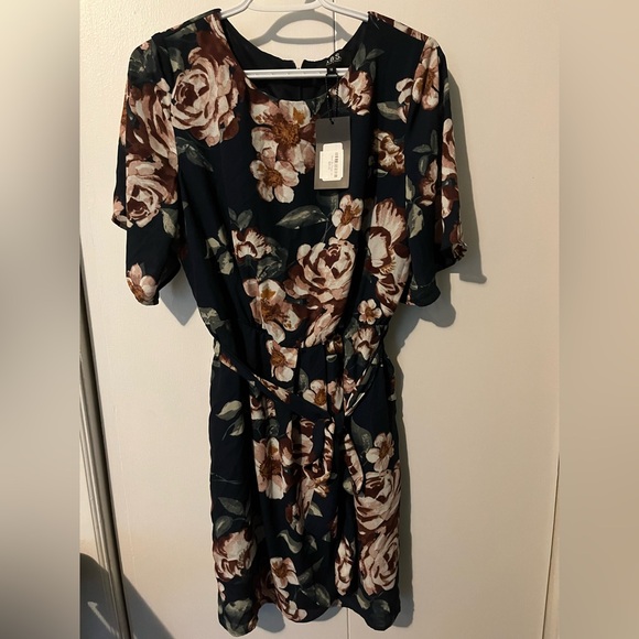 NWT Flutter Sleeve Shift Dress Blue Pink Floral Tie Waist - Picture 3 of 5